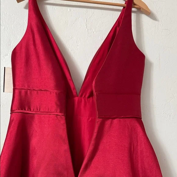 Elegant Mac Duggal New Red Sleeveless Dress Size 10 - Picture 8 of 16